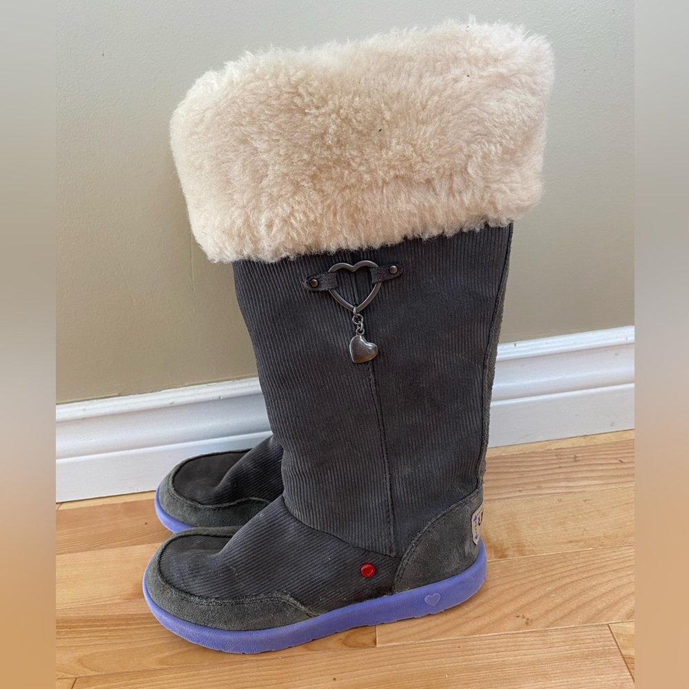 Ugg boots size 1 VGUC